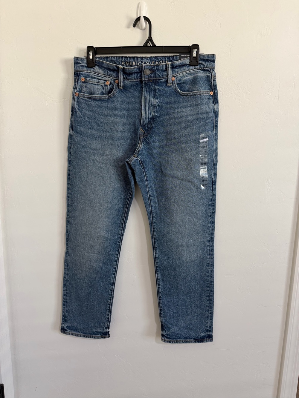 NWT American Eagle Women’s Slim Straight Jeans 33x30 Light Wash EasyFlex